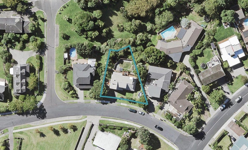 3 Penguin Drive, Murrays Bay, Auckland - Carousel 1