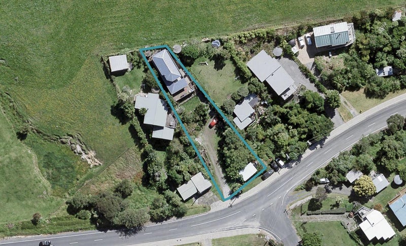 24 Shelly Beach Road, Helensville - Carousel 1