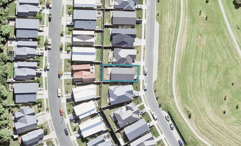 35 Barcliff Terrace, Gulf Harbour, Whangaparaoa - Carousel 1