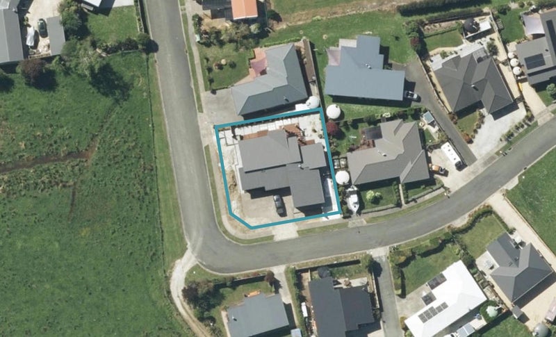 11 Kohikiko Place, Takaka - Carousel 1
