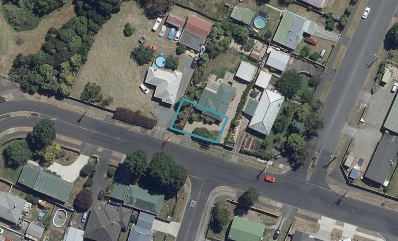 1/152 Duke Street, Dinsdale, Hamilton - Carousel 1
