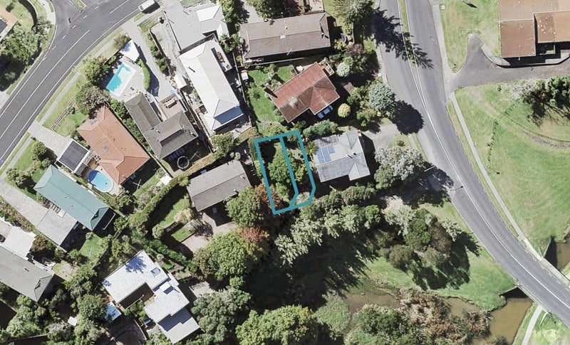 86D Glencoe Road, Browns Bay, Auckland - Carousel 1