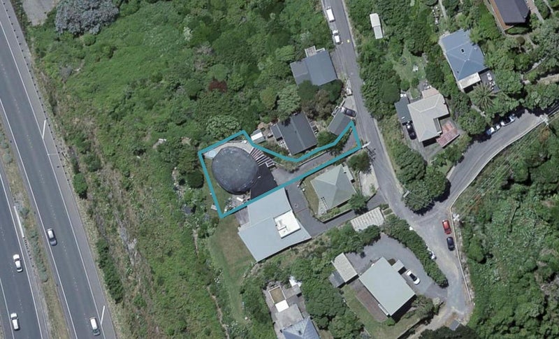 7B Malvern Road, Ngauranga, Wellington - Carousel 1