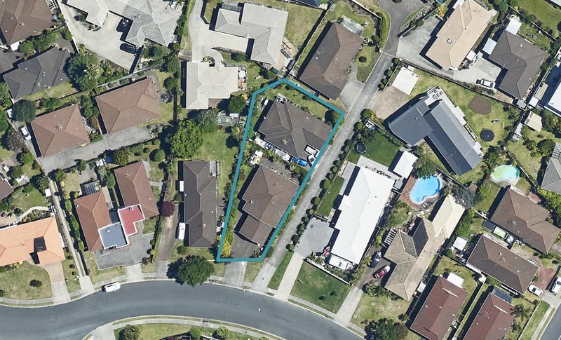 14 Reilly Avenue, Mount Maunganui, Mount Maunganui - Carousel 1