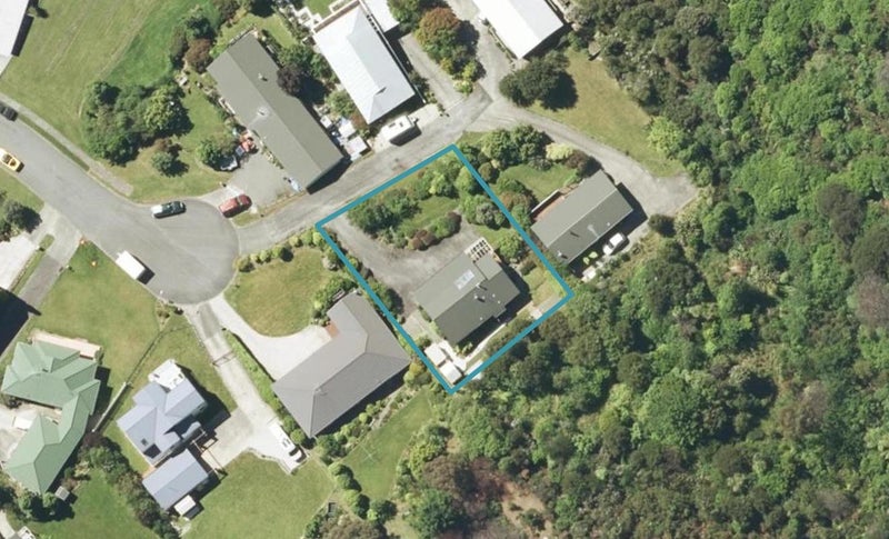 20 Rimu Terrace, Waikawa, Picton - Carousel 1