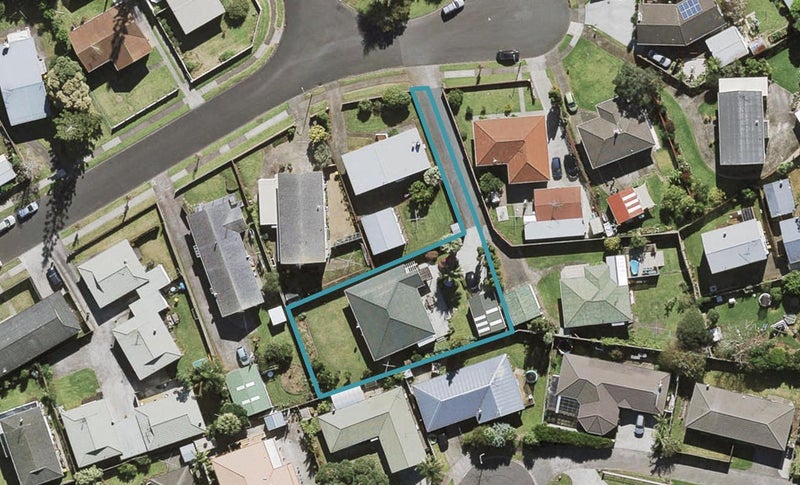 11 Dunstall Place, Mangere Bridge, Auckland - Carousel 1