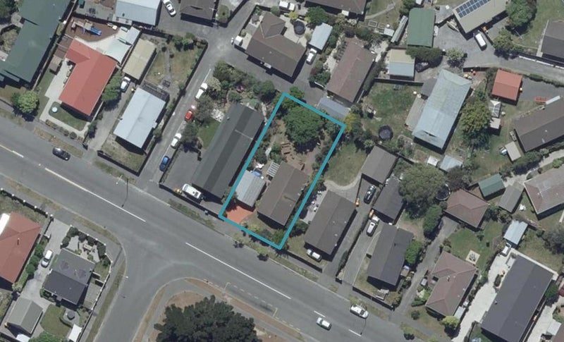 98 Queenspark Drive, Parklands, Christchurch - Carousel 1