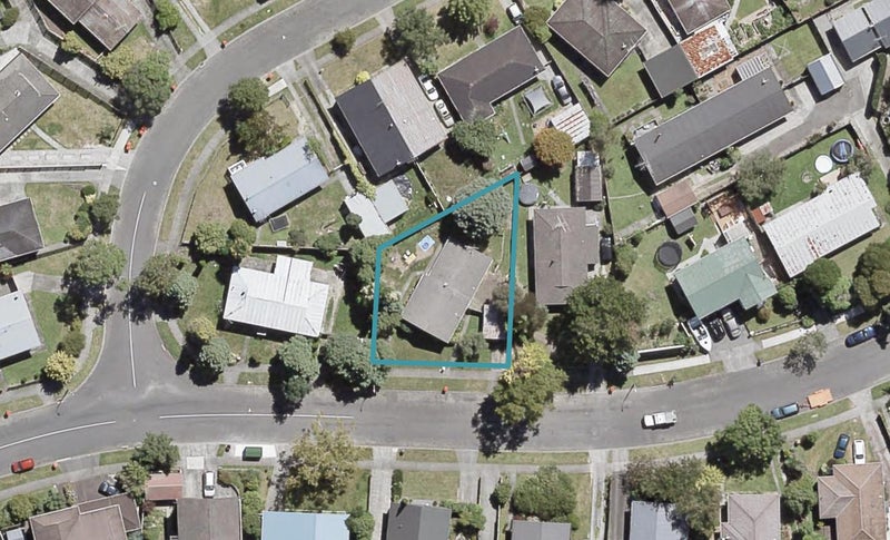 35 Larchmont Grove, Totara Park, Upper Hutt - Carousel 1