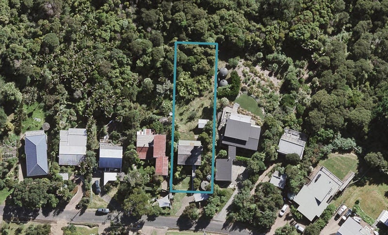 17 Victoria Road South, Onetangi, Waiheke Island - Carousel 1