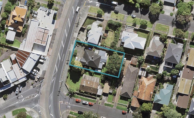 832 Mount Eden Road, Three Kings, Auckland - Carousel 1