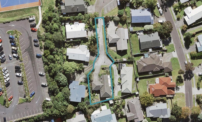 16 Cinnabar Place, Westgate, Auckland - Carousel 1