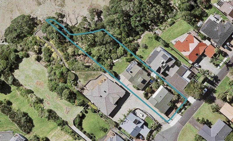 1/24 Falstaff Place, Half Moon Bay, Auckland - Carousel 1