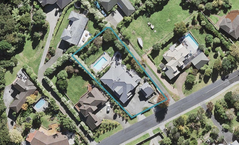 14A Pounamu Avenue, Greenhithe, Auckland - Carousel 1