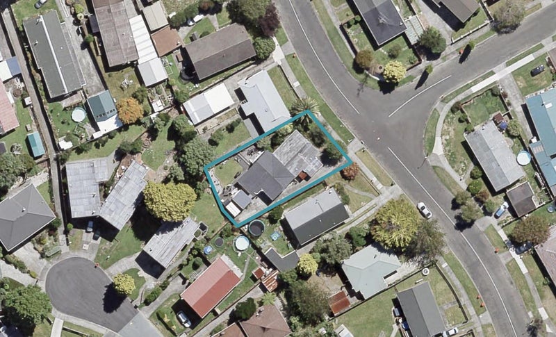 1/19 Tacoma Drive, Totara Park, Upper Hutt - Carousel 1