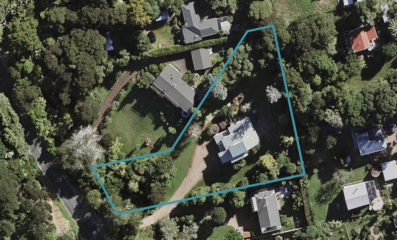 40 Te Toki Road, Ostend, Waiheke Island - Carousel 1