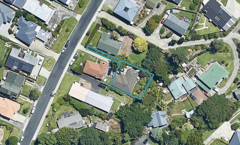 27B Churchill Road, Judea, Tauranga - Carousel 1