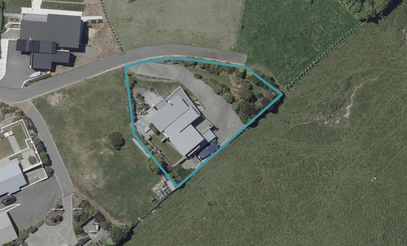 7 Cirrus Lane, Mount Pleasant, Christchurch - Carousel 1