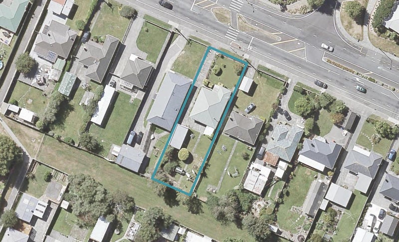 21 Wainuiomata Road, Wainuiomata, Lower Hutt - Carousel 1