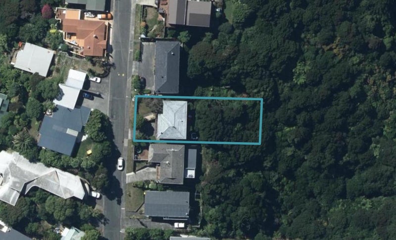 22 The Track, Plimmerton, Porirua - Carousel 1