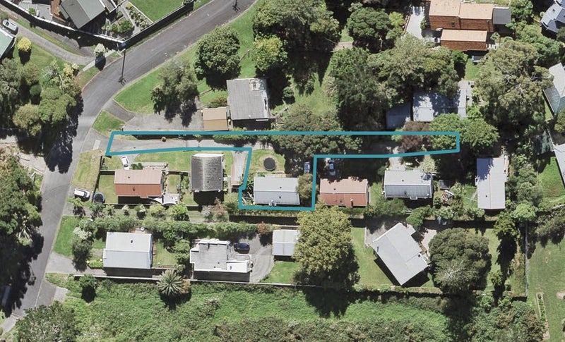 6C Malam Street, Glen Eden, Auckland - Carousel 1