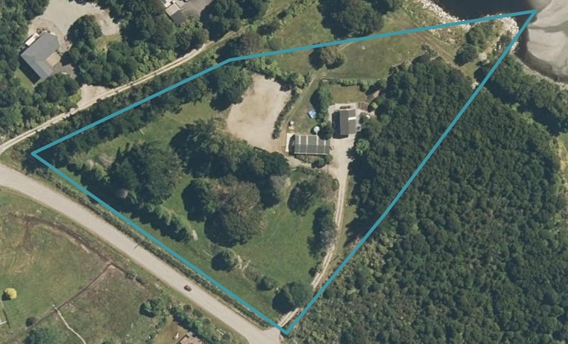 23 Arthurstown Road, Hokitika - Carousel 1