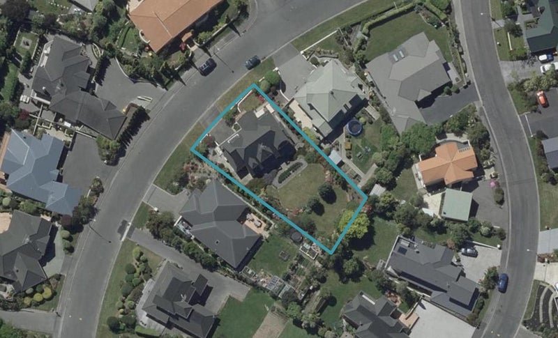 11 Highcrest Heights, Westmorland, Christchurch - Carousel 1