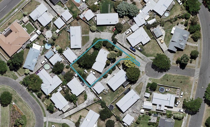 24 Atherfold Crescent, Greenmeadows, Napier - Carousel 1