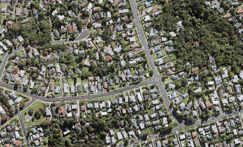 4/11 Seaview Road, Glenfield, Auckland - Carousel 1