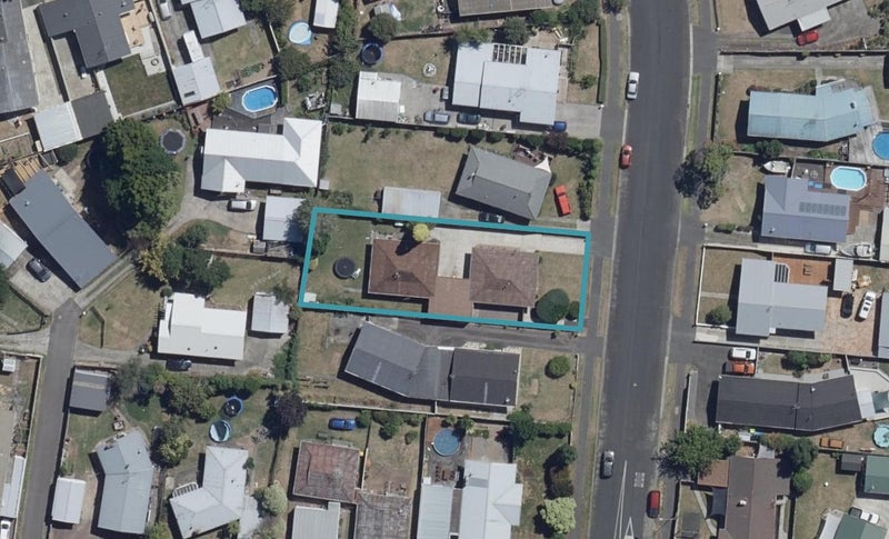 5 Leong Avenue, Dinsdale, Hamilton - Carousel 1