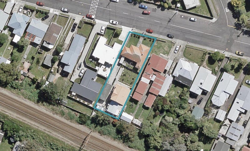 84 Wakefield Street, Alicetown, Lower Hutt - Carousel 1
