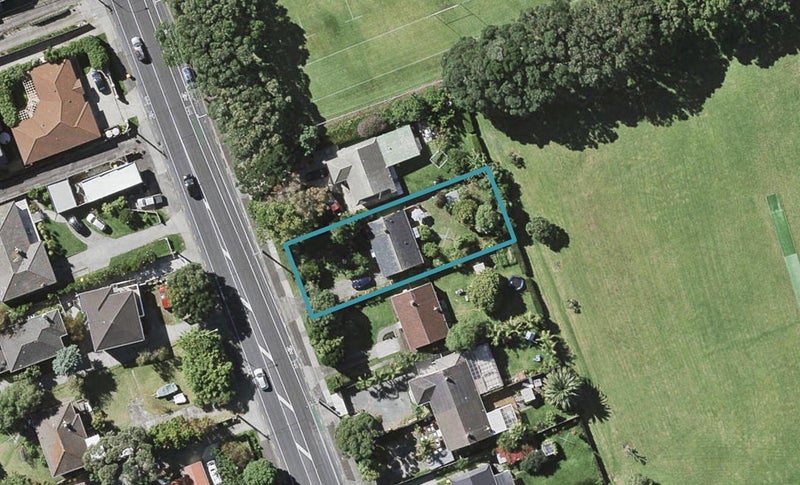 206 Lake Road, Belmont, Auckland - Carousel 1
