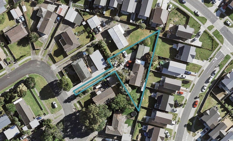 24 Hinton Place, Weymouth, Auckland - Carousel 1