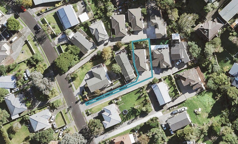 61A Caronia Crescent, Lynfield, Auckland - Carousel 1