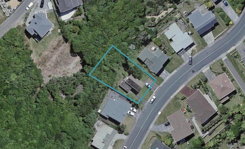 13 Mclintock Street, Johnsonville, Wellington - Carousel 1