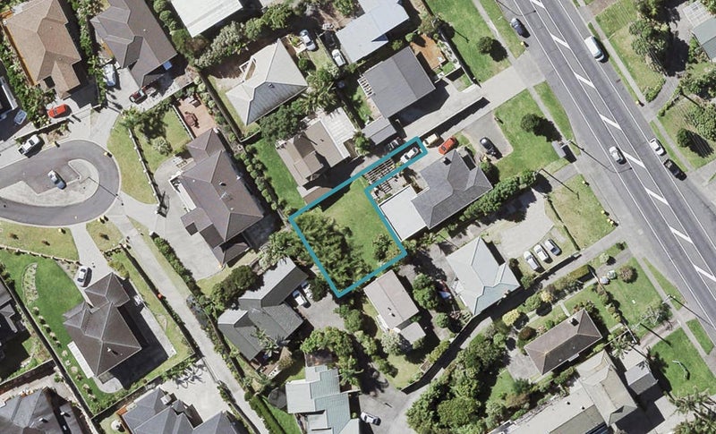 640A East Coast Road, Pinehill, Auckland - Carousel 1