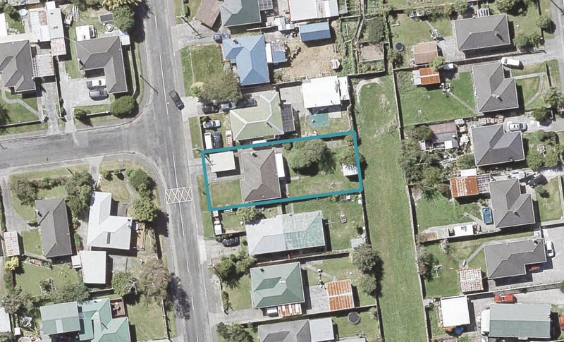 92 Frederick Street, Wainuiomata, Lower Hutt - Carousel 1
