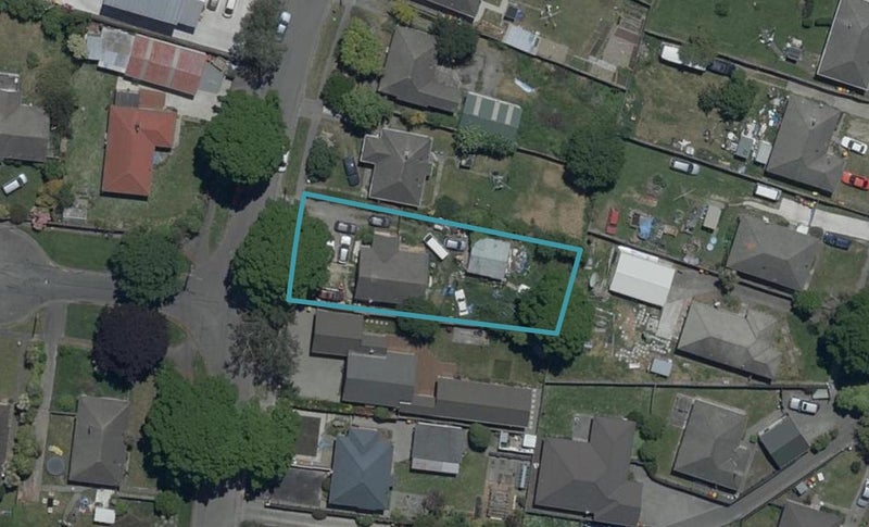 43 Hooker Avenue, Bryndwr, Christchurch - Carousel 1