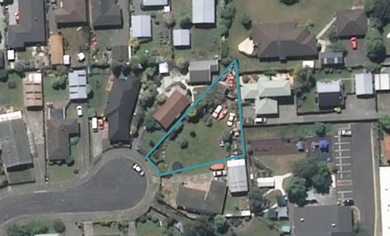 12 Somerset Place, WOODEND, Woodend - Carousel 1