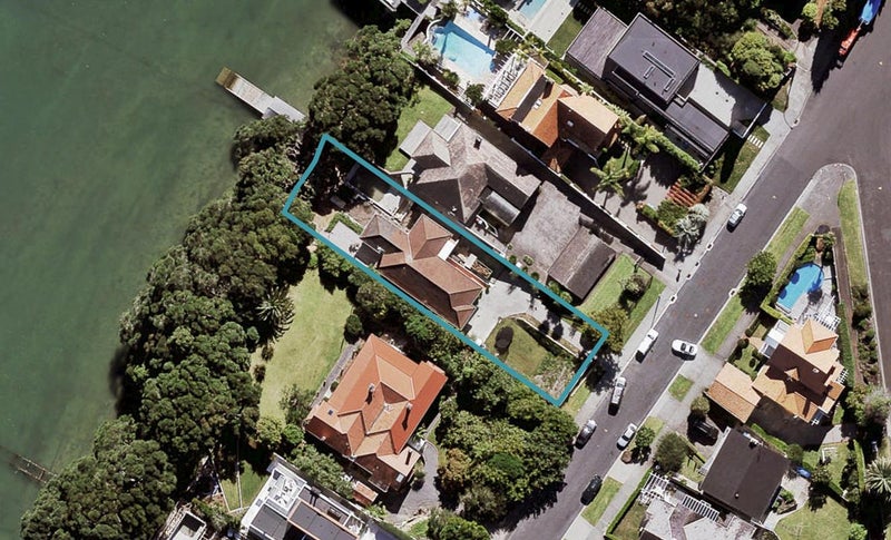 41 Marine Parade, Herne Bay, Auckland - Carousel 1