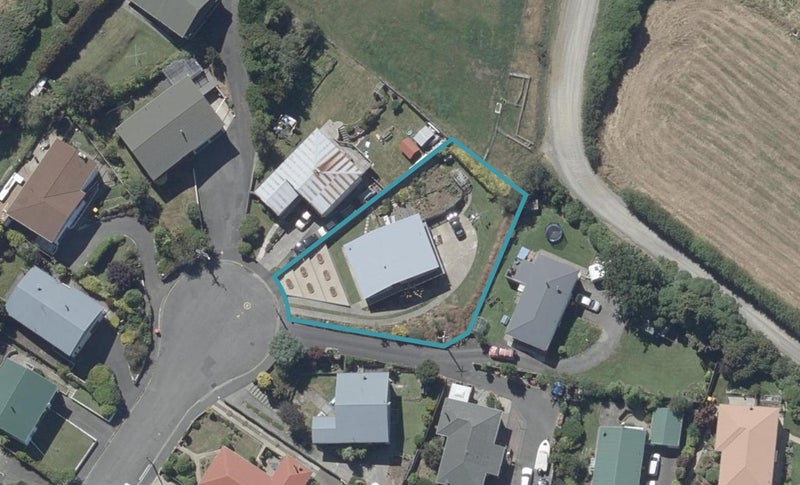 18 Strode Street, Halfway Bush, Dunedin - Carousel 1