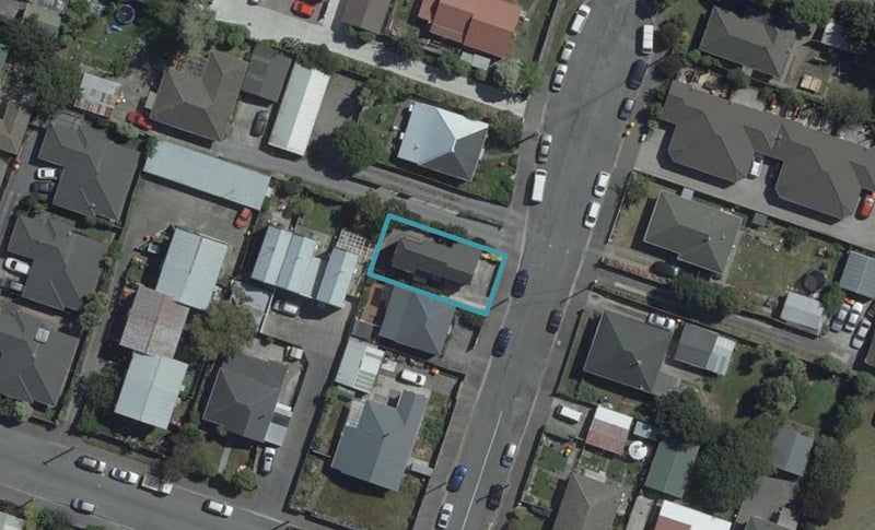 9 Goldsmith Place, Waltham, Christchurch - Carousel 1