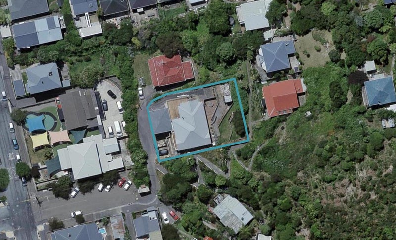 33 Lawrence Street, Newtown, Wellington - Carousel 1