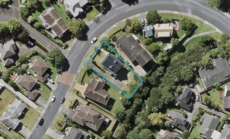 44 Centorian Drive, Windsor Park, Auckland - Carousel 1