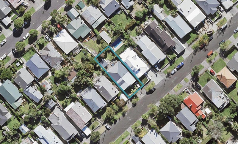 32 Chester Avenue, Westmere, Auckland - Carousel 1