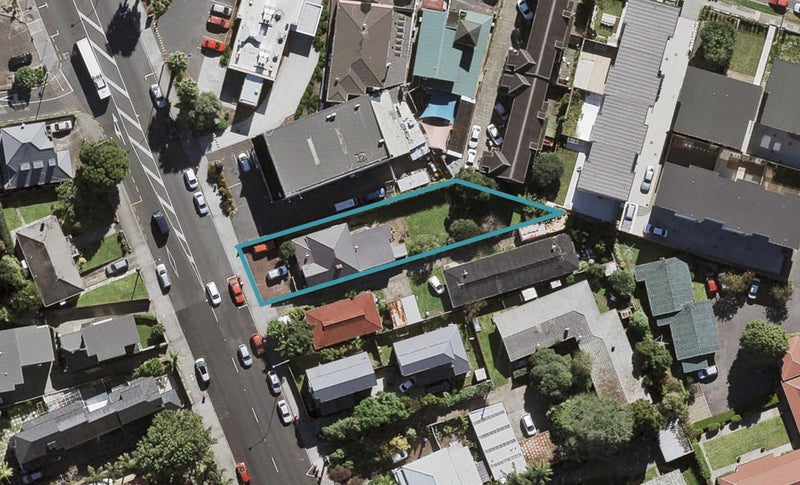 824 Manukau Road, Royal Oak, Auckland - Carousel 1