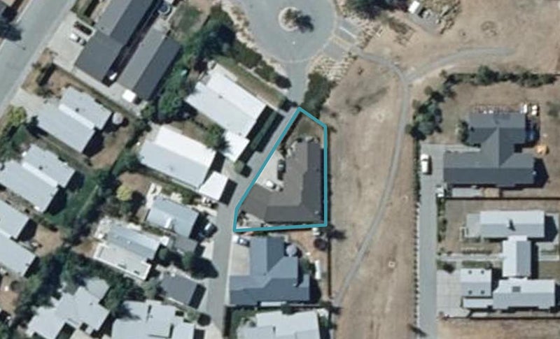 12A Maple Court, Arthurs Point, Queenstown - Carousel 1