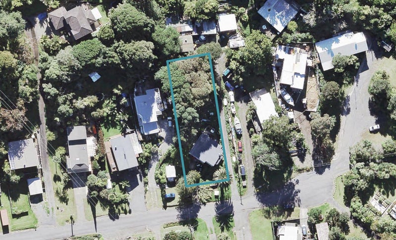 38 Foster Avenue, Huia, Auckland - Carousel 1