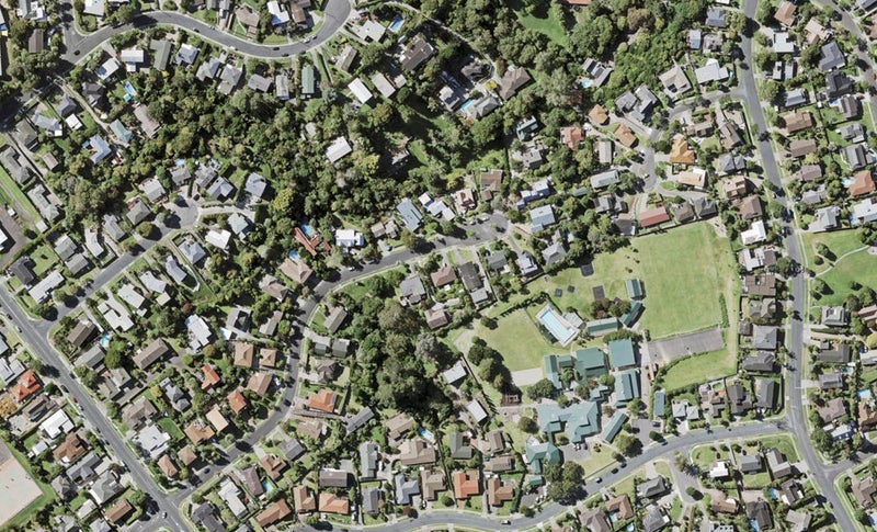 29 Lastel Place, Shelly Park, Auckland - Carousel 1