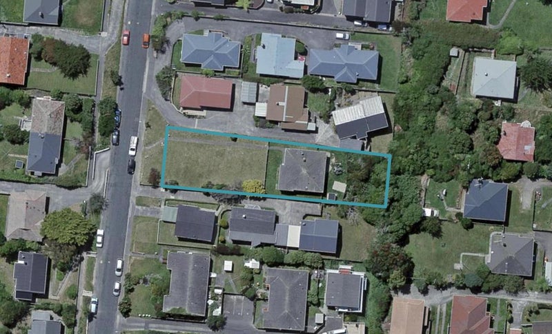 35 Bould Street, Johnsonville, Wellington - Carousel 1