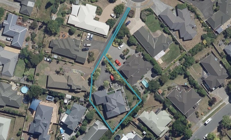 27 Achilles Rise, Flagstaff, Hamilton - Carousel 1